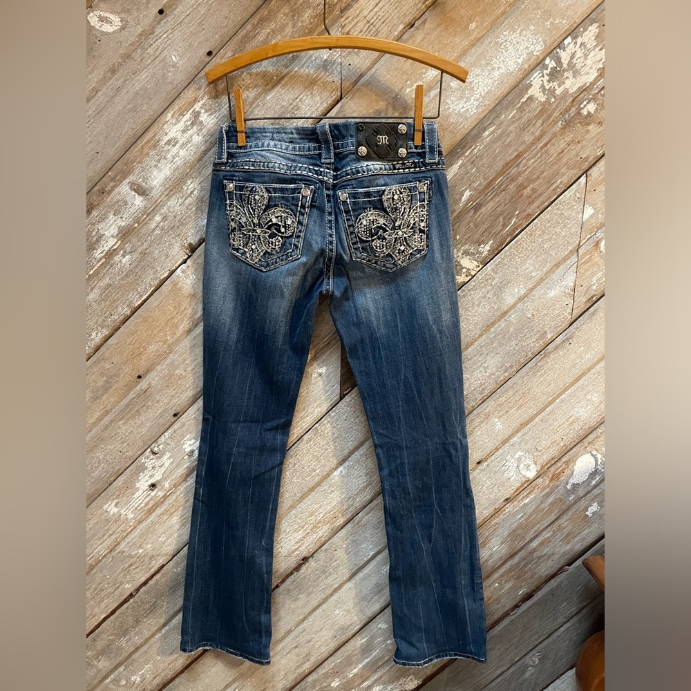 Miss Me Slim Boot Jeans